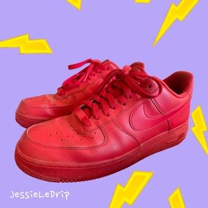Gently used Air Force 1’s LV8